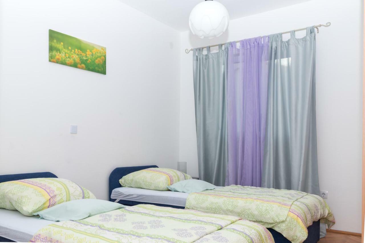 Apartment Rora Zaboric Eksteriør bilde